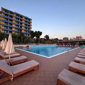 **** Hotel Bahamas Albanië