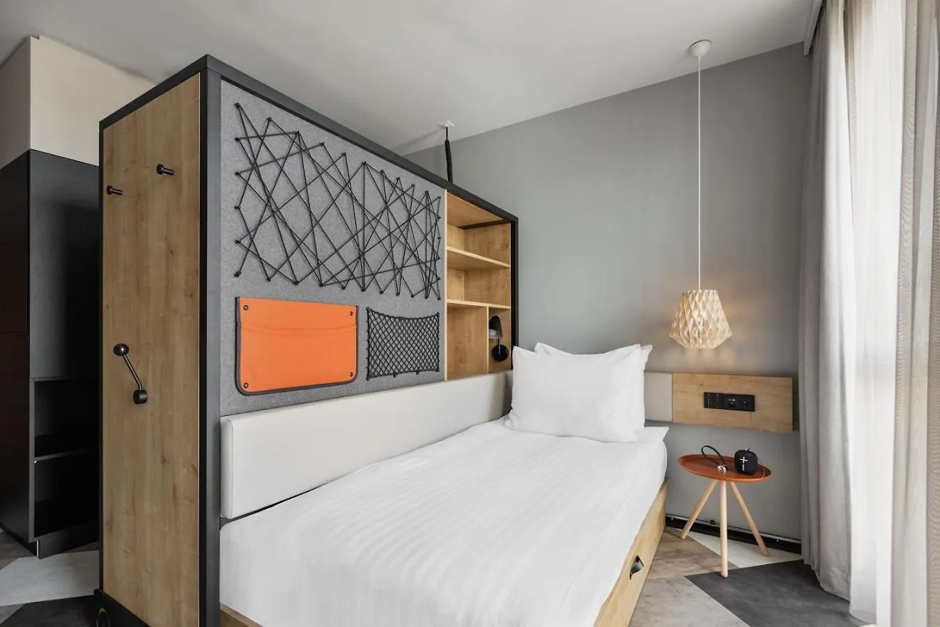 Stay Kooook Geneva City - Online Check In New Opening 3*,  Switzerland